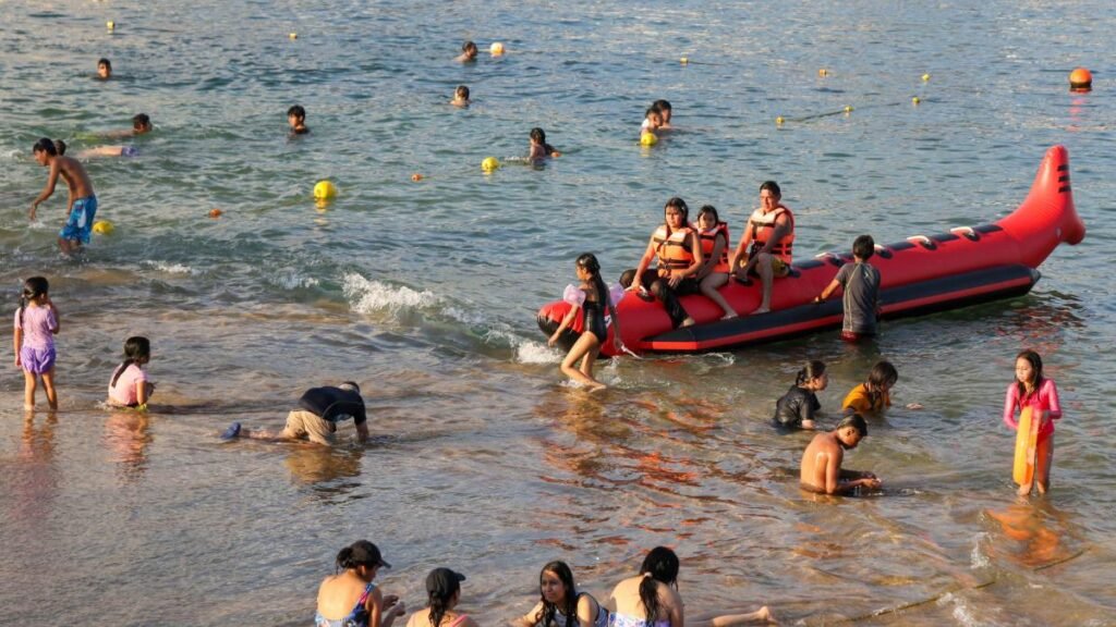 Invitan a disfrutar de las playas seguras y limpias de Guerrero