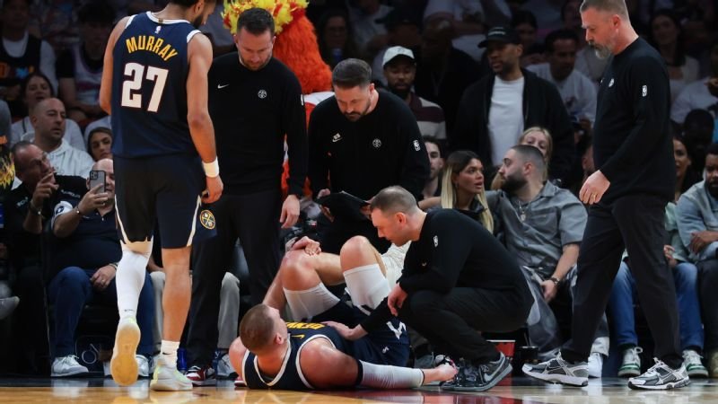 Jokic se salva de una grave lesión en la rodilla y estará fuera por un mes
