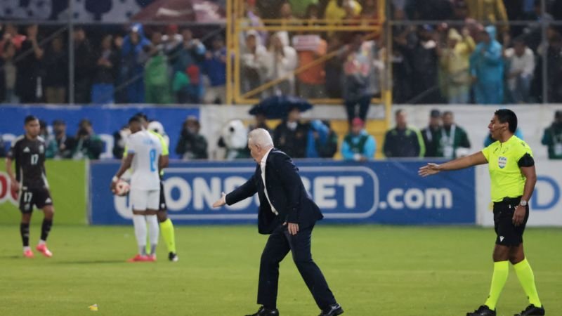 La Concacaf penaliza a la selección de Honduras y abre una investigación sobre Javier “El Vasco” Aguirre.