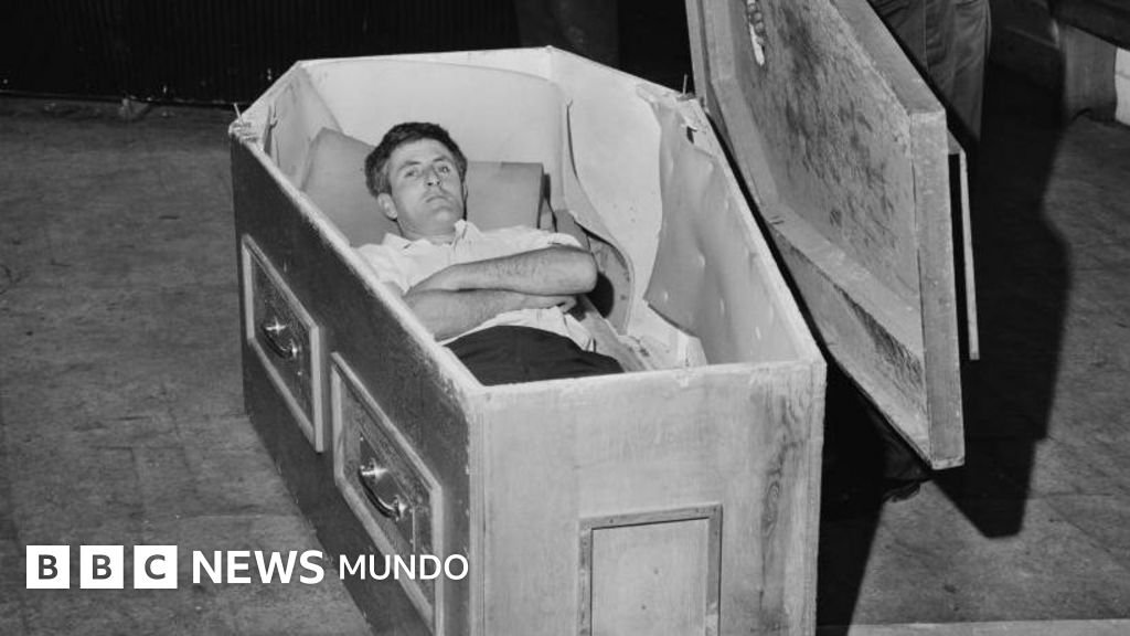 La asombrosa historia del irlandés que estuvo 61 días enterrado en un ataúd