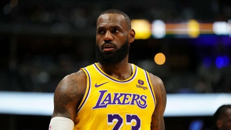 LeBron James apoya a Kamala Harris en su desafío presidencial ante Trump
