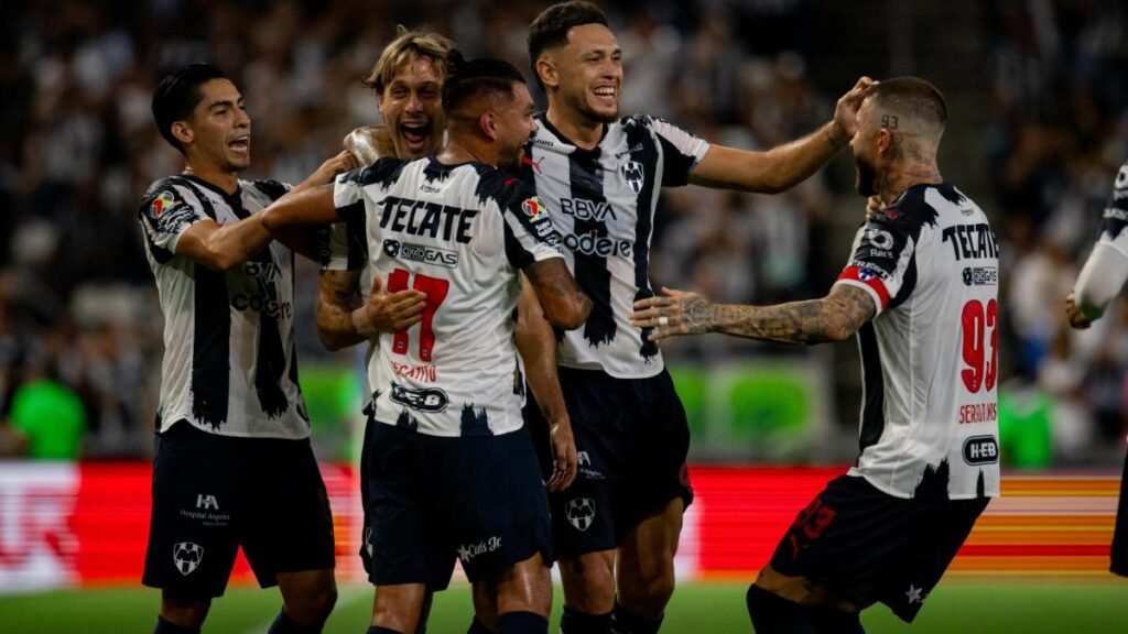 Sergio Ramos y Canales destacan en la victoria de Monterrey, que los posiciona como líderes en el Apertura de la Liga MX