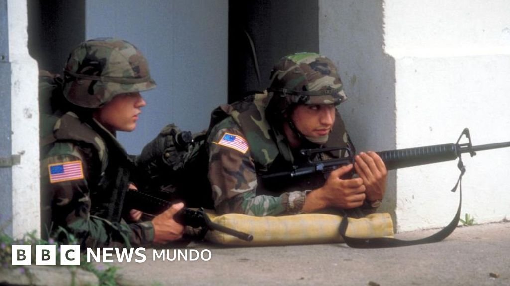 ¿De qué manera se asemeja la estrategia de Trump en Venezuela a la invasión de Panamá en 1989?