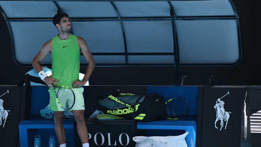 El crucial enfrentamiento entre Alcaraz y Paul fue interrumpido en el Australian Open