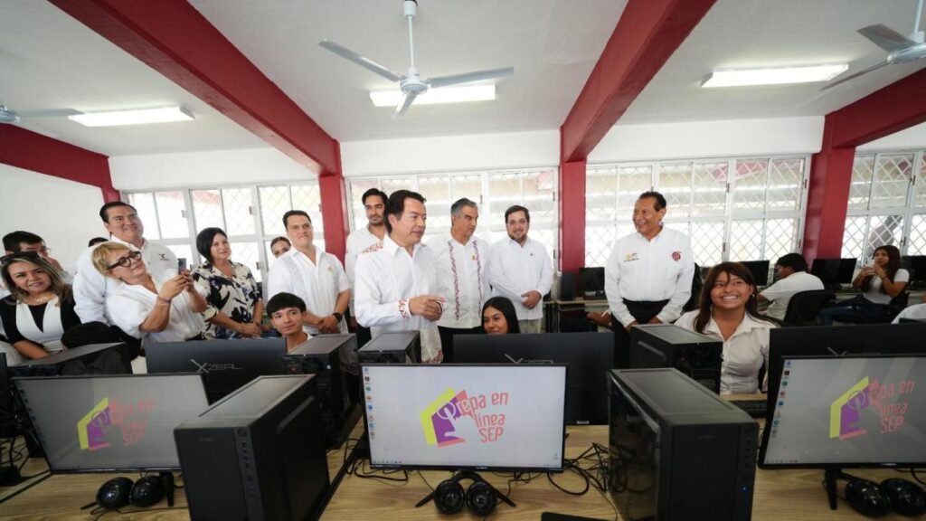 Prepa en Línea-SEP aumenta en 9,600 plazas el acceso a la Educación Media Superior, según Mario Delgado.