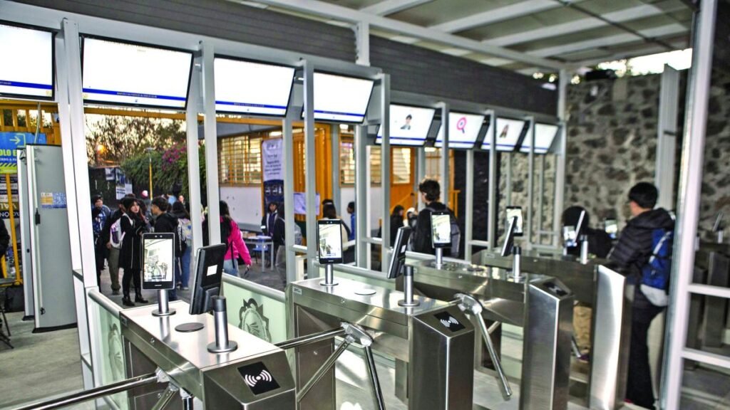 CCH Oriente implementará torniquetes de acceso