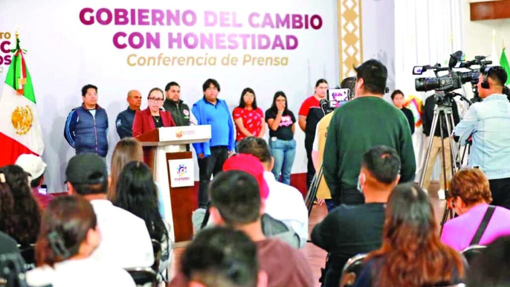 Estudiantes universitarios recibirán apoyo de mil 250 pesos para transporte.