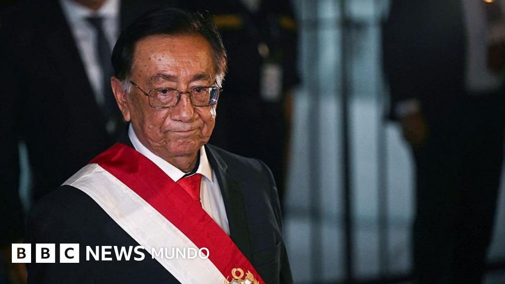 José María Balcázar: El nuevo presidente de Perú que enfrenta el desafío de asegurar una transición electoral en paz