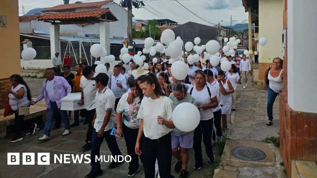 Kevin Acosta, el joven colombiano fallecido mientras esperaba un tratamiento para la hemofilia y la rabia que provoca la reacción del gobierno