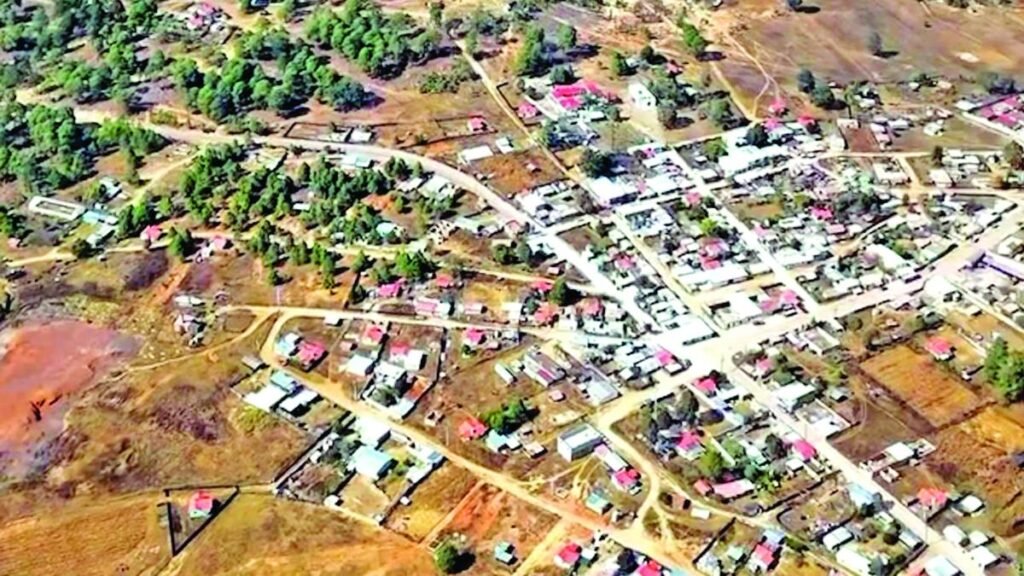 La violencia crea pueblos desiertos; los enfrentamientos continúan sin tregua