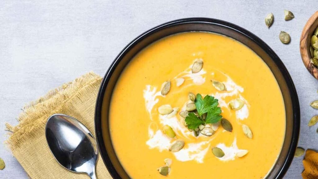 Crema de flor de calabaza: la elección perfecta para una cena elegante entre semana