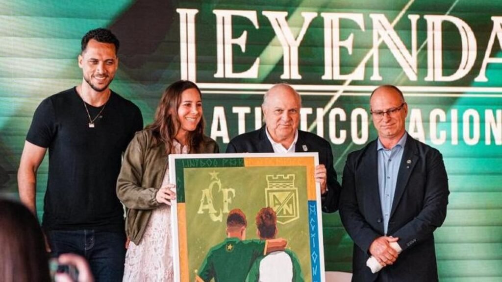 Atlético Nacional presenta un mural homenaje a las víctimas de Chapecoense