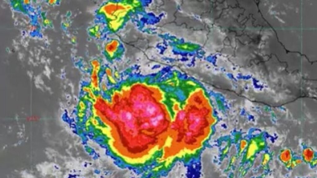 Cierra el puerto de Acapulco y se suspenden las clases en Guerrero debido al huracán "Polo"