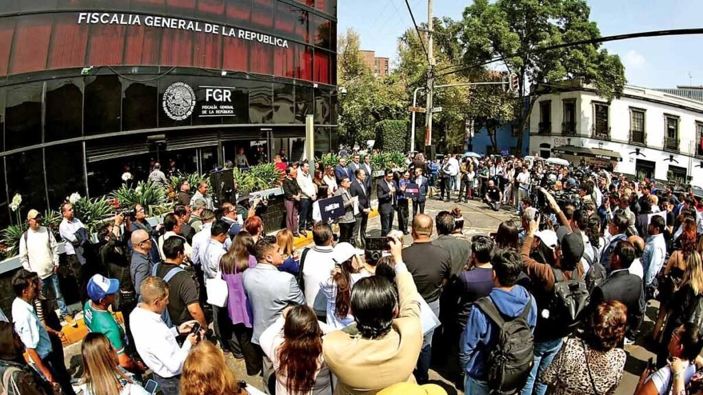 PAN se presenta ante la FGR y acusa a Guadalupe Taddei de seis delitos